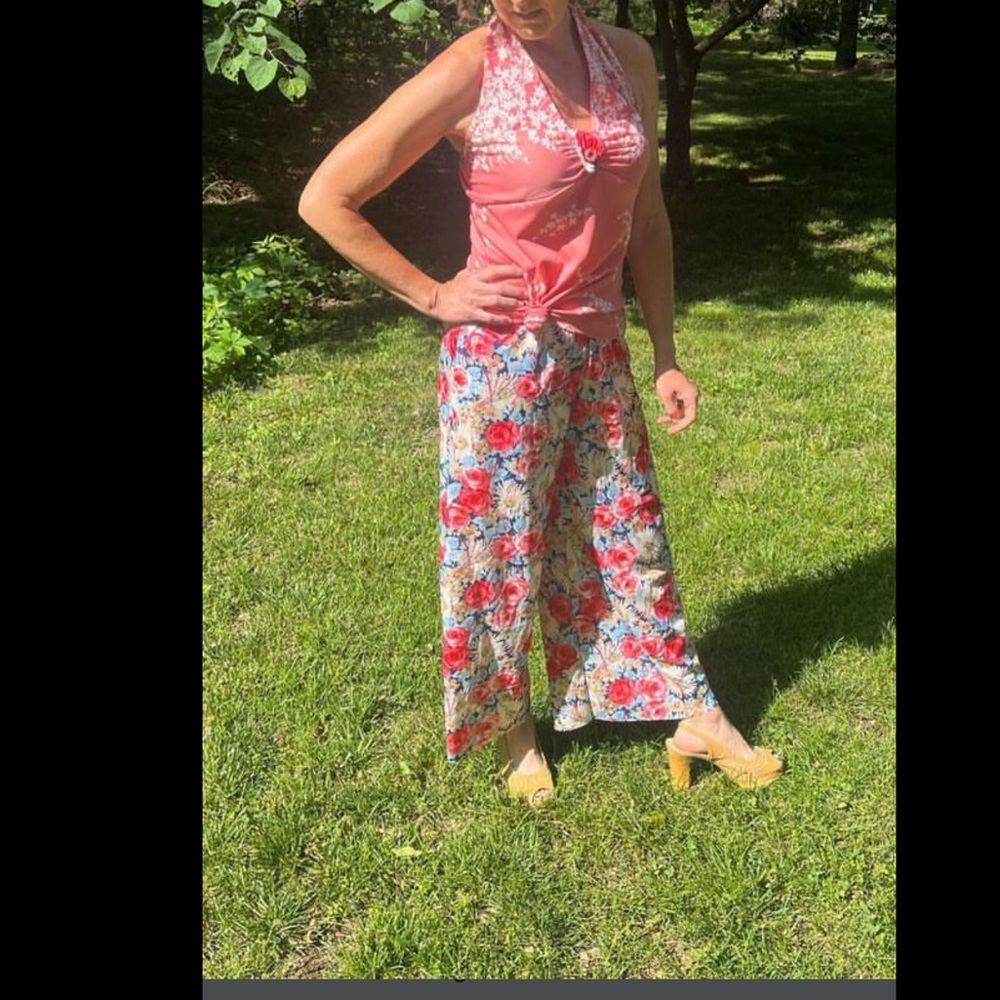 Handmade Vintage Pattern Halter Set - image 1